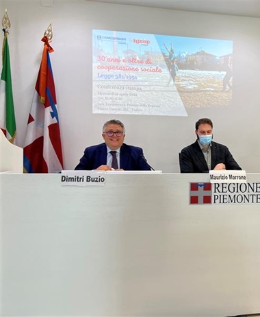 Presentata la mostra "30 anni e oltre di cooperazione sociale"