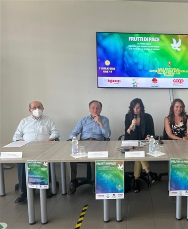 Frutti di Pace: a Torino e Biella il racconto della cooperativa...