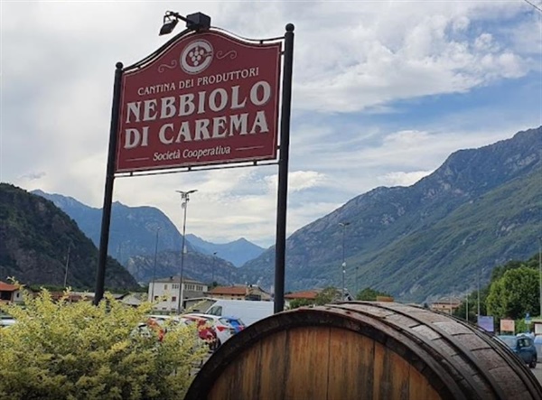 La Cantina dei Produttori Nebbiolo di Carema per la Festa dell'Uva inaugura la mostra fotografica “Actions for wine, la viticoltura caramese”