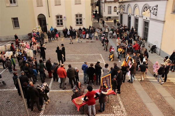 Lunedì 26 dicembre torna "Il gioco della stella" con Compagnia Il Melarancio