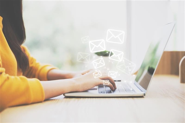 Mimit: online il portale per la gestione delle licenze e autorizzazioni postali