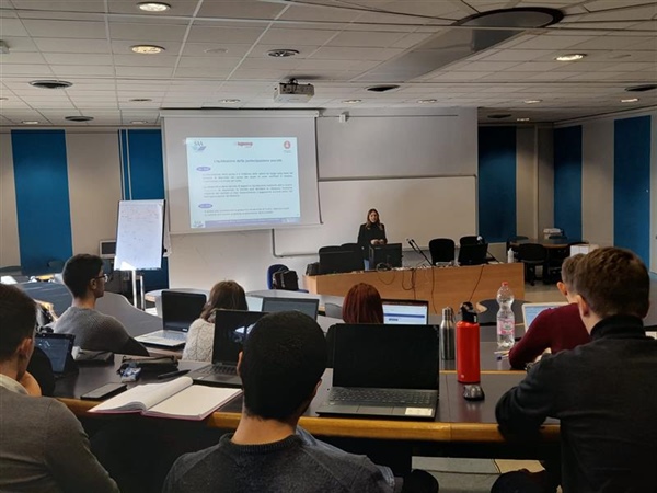 Al via le lezioni sull'impresa cooperativa al Master in Business Administration di SAA