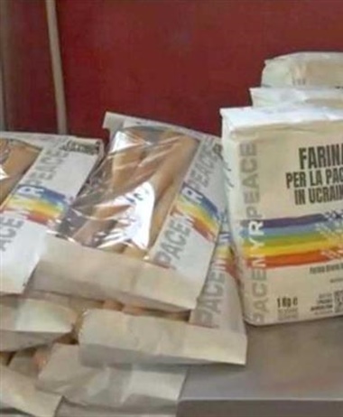Dalla collaborazione tra Pausa Café e Nova Coop "Bread for peace":...