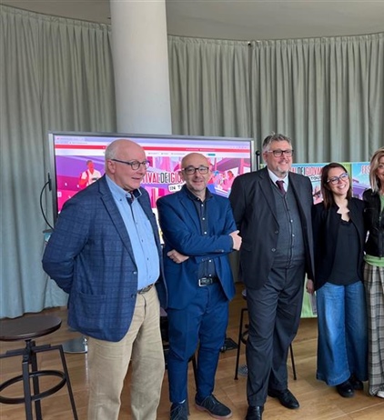 Festivaldeigiovani in tour a Settimo Torinese. Legacoop Piemonte e Nova...