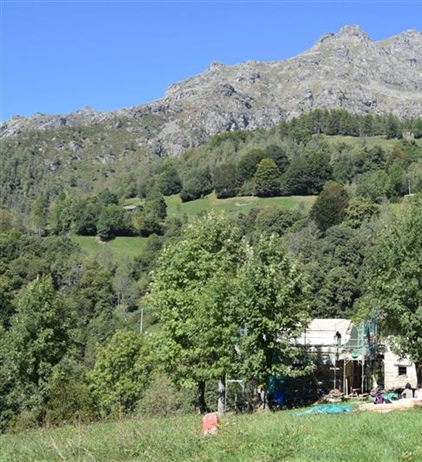 Terra di casa ristruttura Cascina Vanej grazie ai fondi di Next...