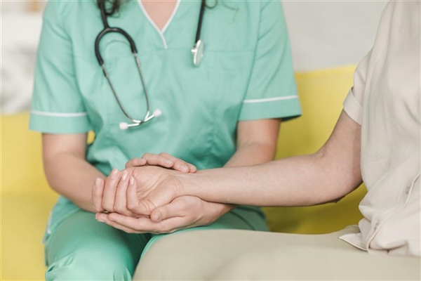Carenza di infermieri per le Rsa novaresi. Serve più ampia integrazione socio-sanitaria